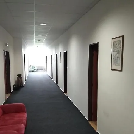 Prometheus Hotel 3*